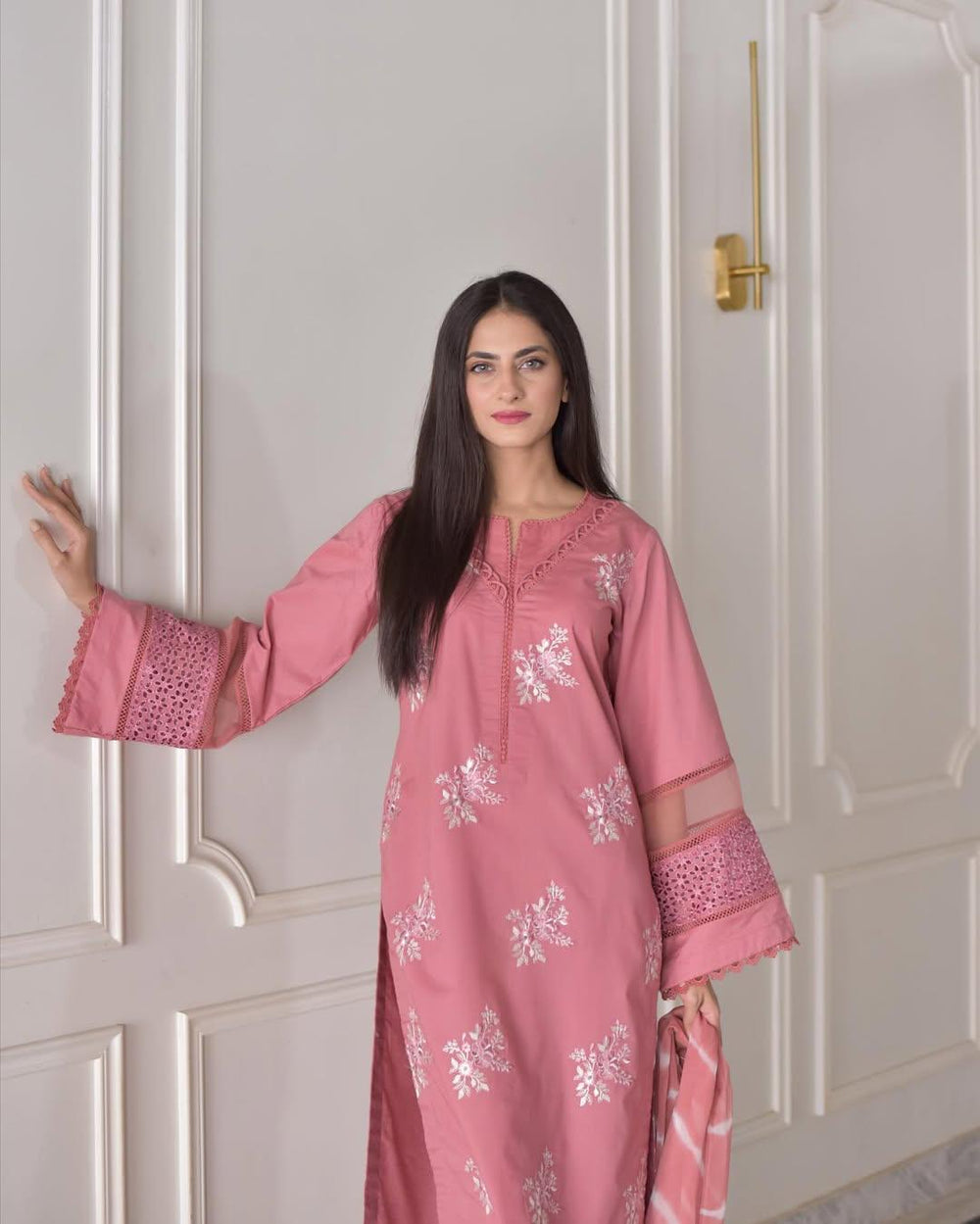 Horiya Emb Co-ord Set - Riwaiti Rang