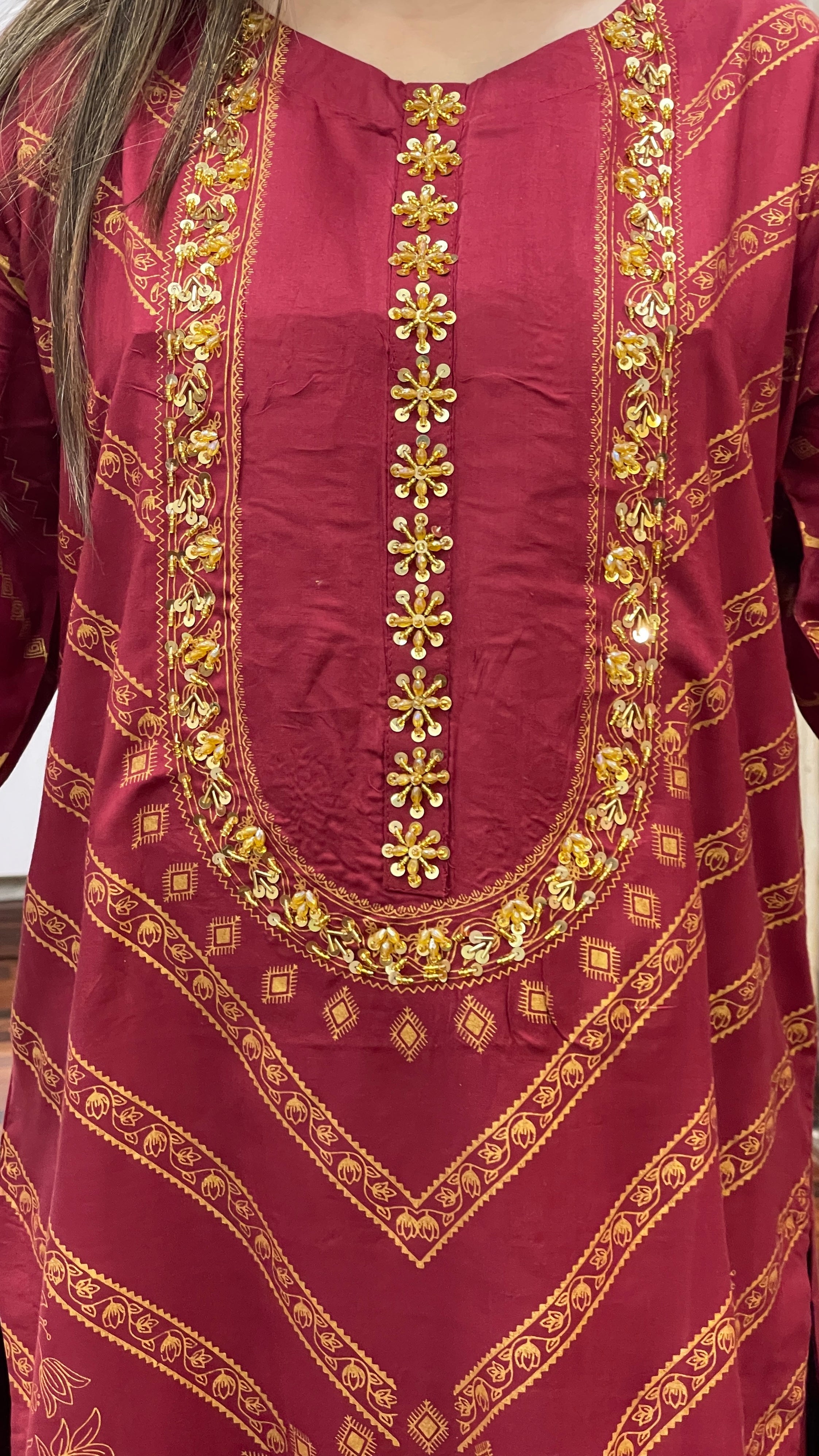 Saadgi Handwork Neck 2pc